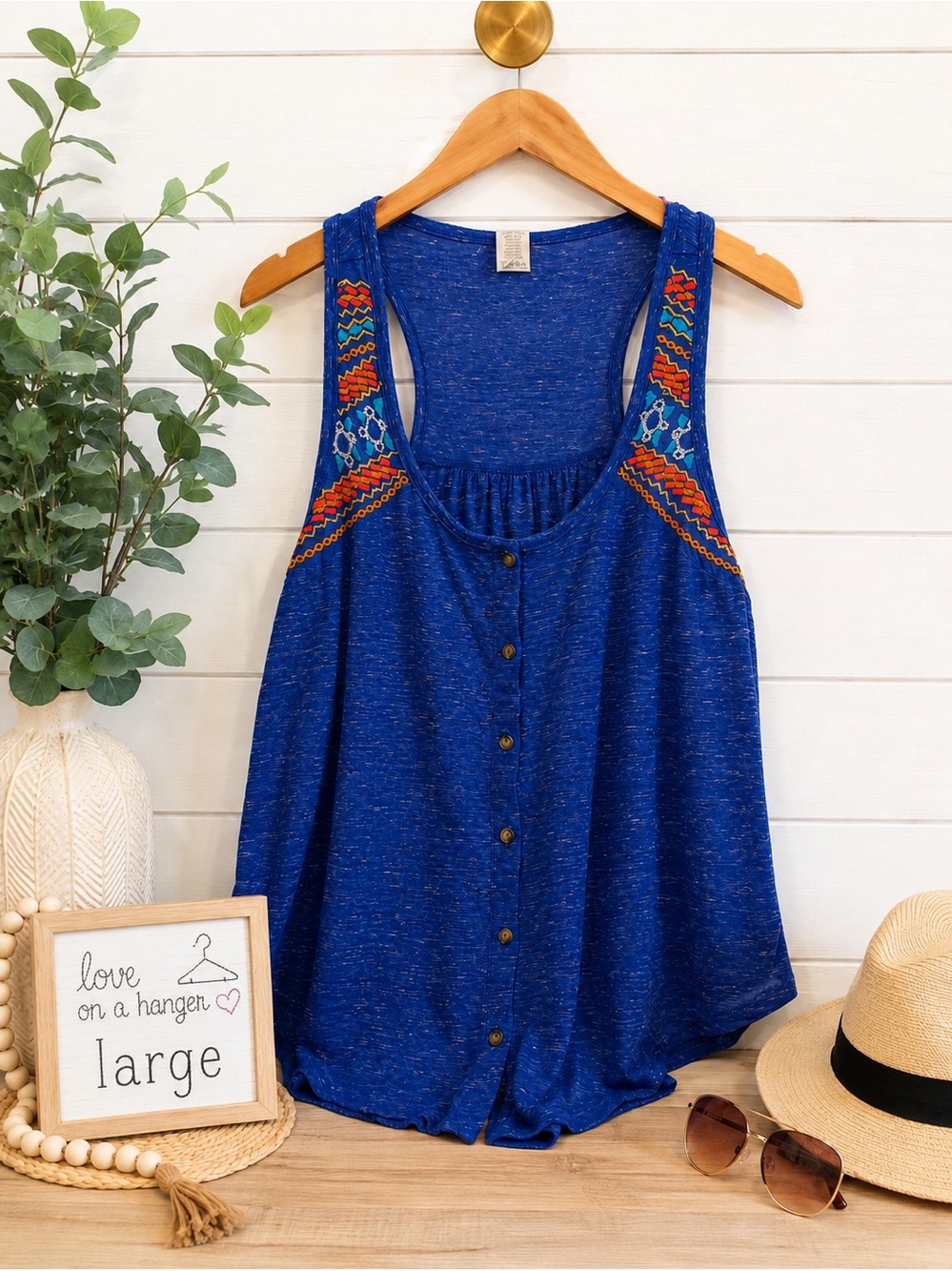💙 Love on a Hanger Embroidered Boho Tank Top Size Large Button Front